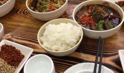 梁山奶茶店吃瓜事件,一场意外的网络热议