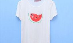 短袖t恤吃瓜,短袖T恤搭配吃瓜，轻松度夏新时尚