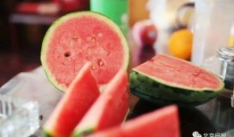 女子微信吃瓜,揭秘网络八卦背后的真相