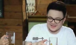 吃瓜 的路人,揭秘街头巷尾的趣味故事