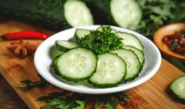 吃生瓜会发烧,揭秘生食瓜果的风险与应对