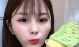 吃哈密瓜姐,探寻新疆甜蜜诱惑的秘密