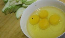 葫芦瓜吃冰淇淋,夏日清凉新体验